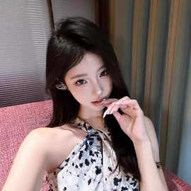 TZ4169自由野性辣妹印花挂脖连衣裙女气质设计感小众显瘦A字短裙