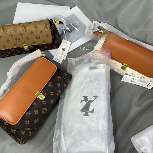 Old-fashioned single-shoulder bag with French bread design, 2024 new design, niche brand fashionable cross-body bag, live stream female bag, cross-border dropshipping