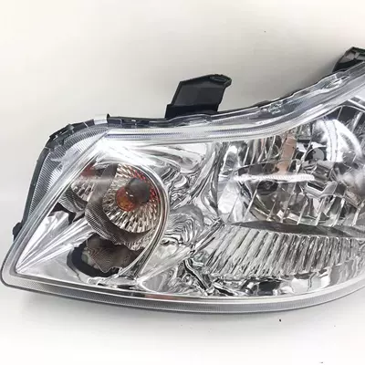 for Suzuki Tianyu SX4: Ön faralar