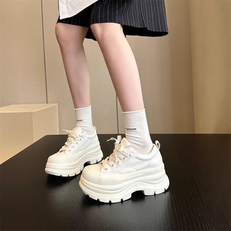 Zhao Lusi's 5cm Platform Thick-Soled Versatile White Sneakers for Petite Individuals, 2026 Spring and Autumn Hot-Selling Student Casual Sports Shoes