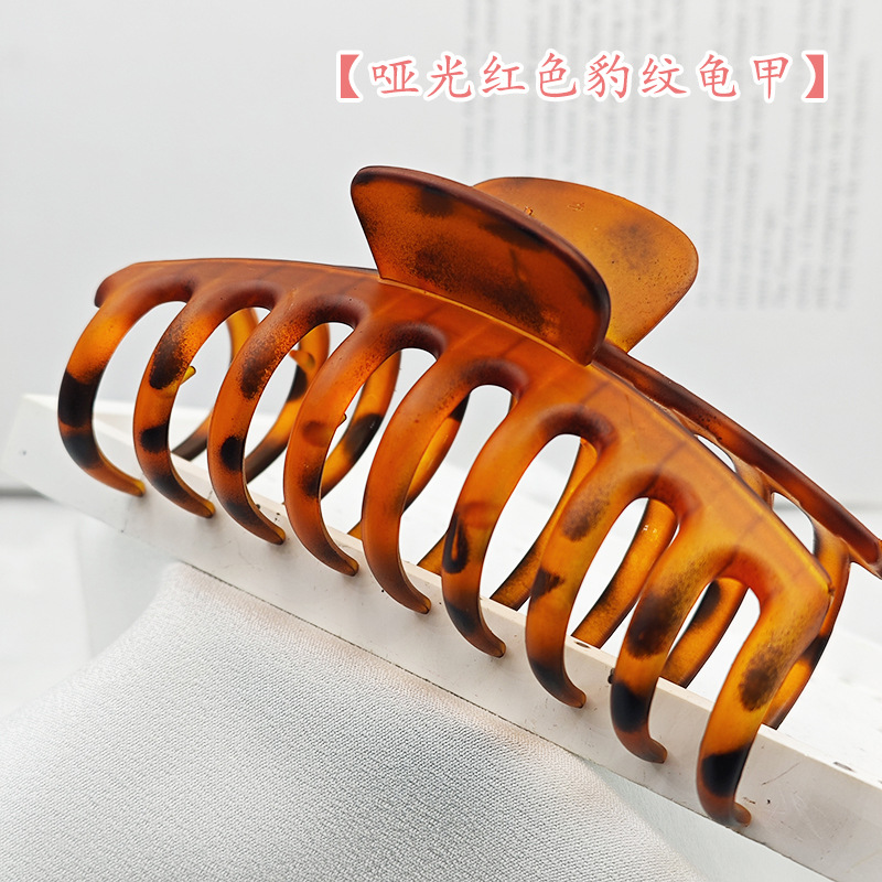 Personalizado Amazon brocas de pelo quilla grande raspar brocas de cabello estriado garra bandeja brocas de cabello tocado transfronterizo clip de tiburón al por mayor