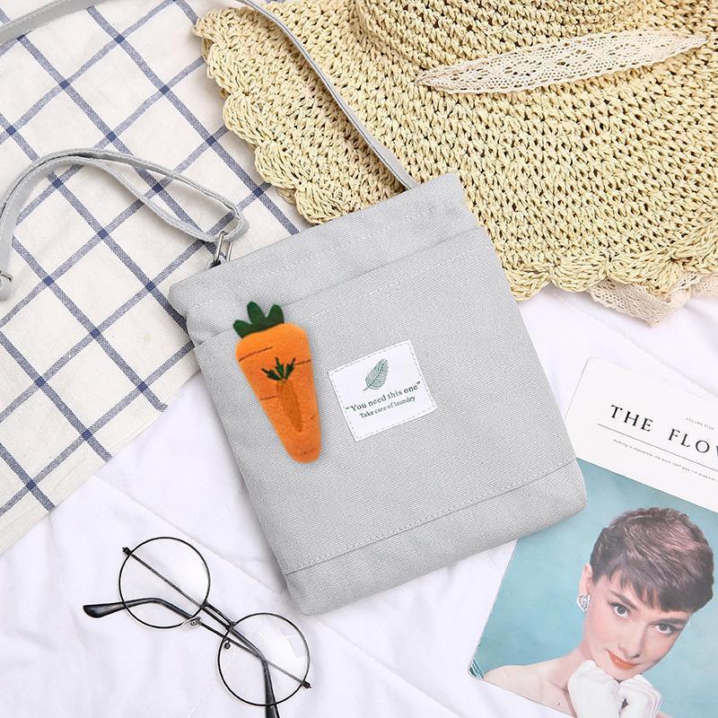 회색 무 펜던트