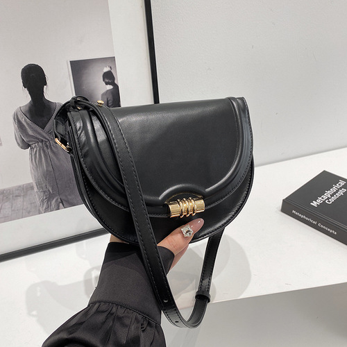Korean version minimalist stylish saddle bag for women 2024 new fashion retro single shoulder crossbody bag versatile commuting bag