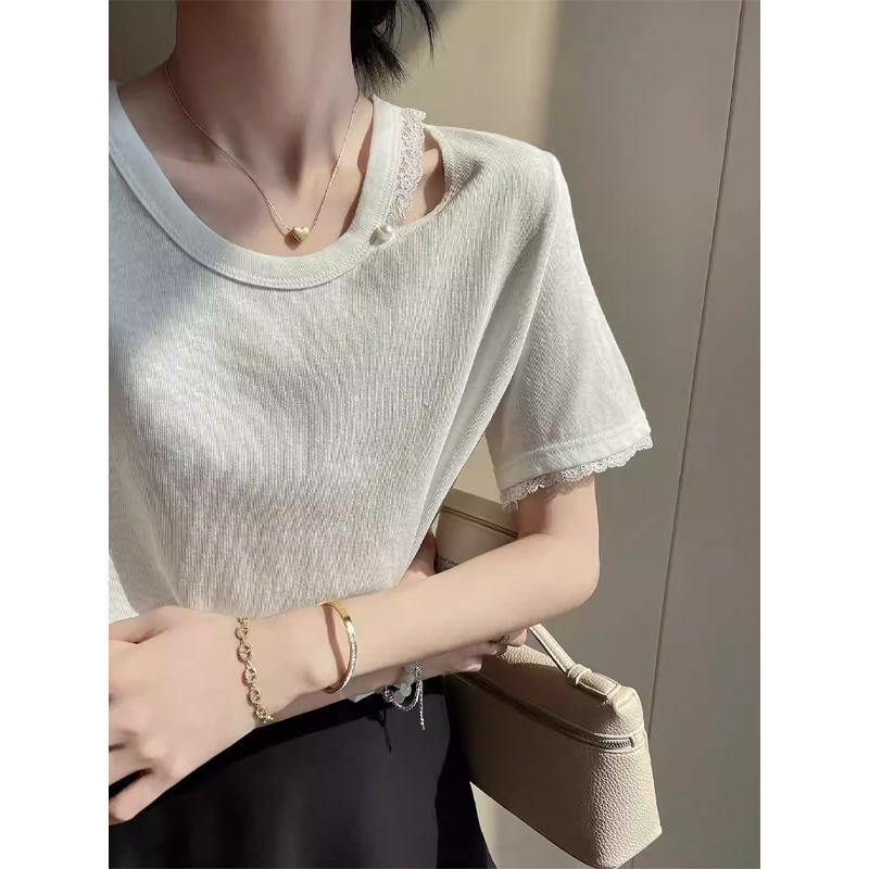 White Round-Neck Hollow-Out Short-Sleeve T-Shirt for Women, Summer 2026 New Lace Design, Niche Elegant Top White Round-Neck Hollow-Out Short-Sleeve T-Shirt for Women, Summer 2026 New Lace Design, Niche Elegant Top