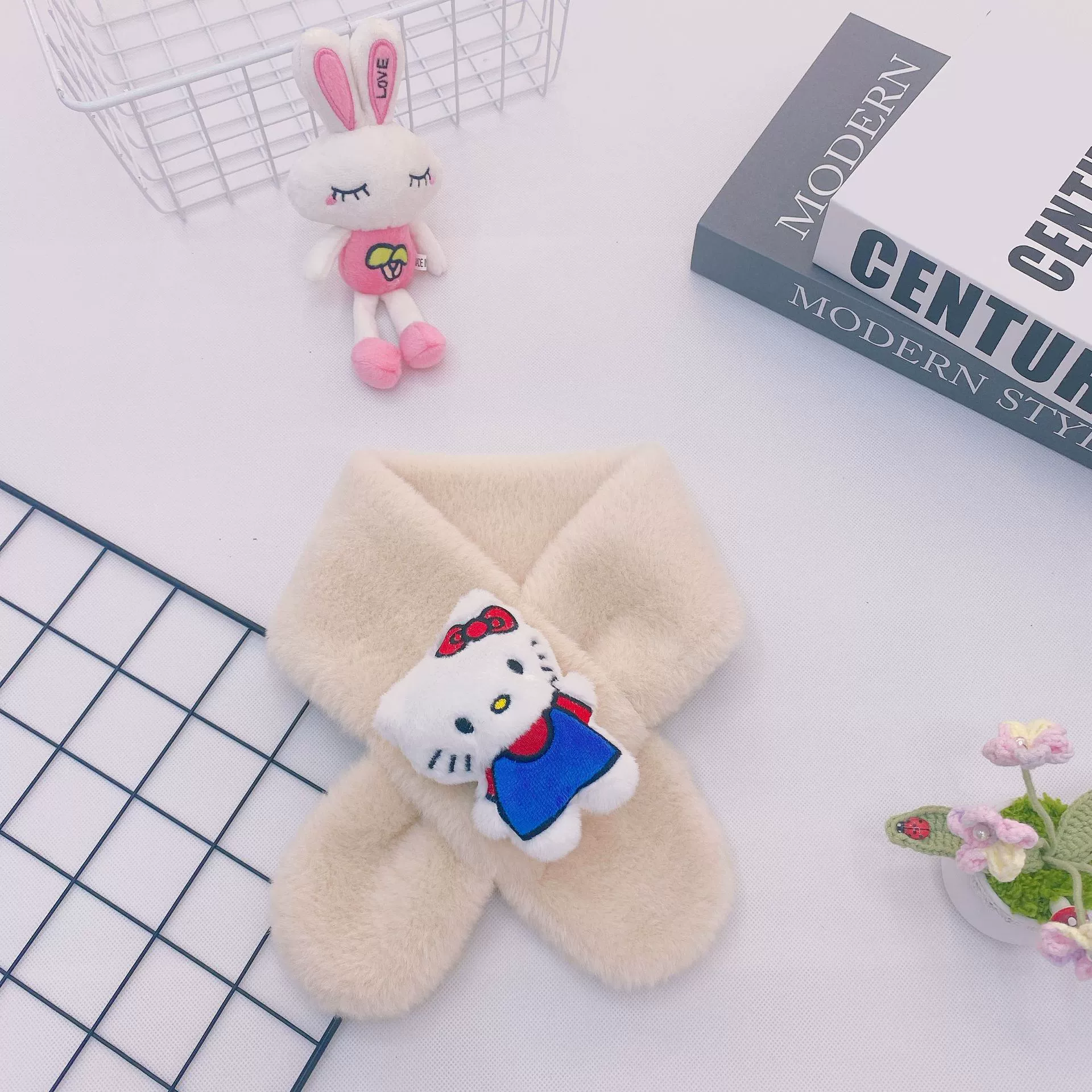 Children's cartoon keep warm scarf