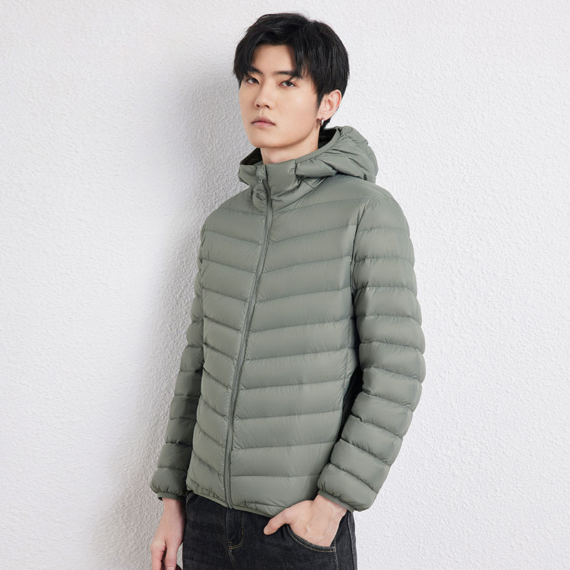 Wholesale and Dropshipping of Lightweight down Jackets for Men with Hood, 90% Down, Korean Style, Casual, Plus Size Jackets