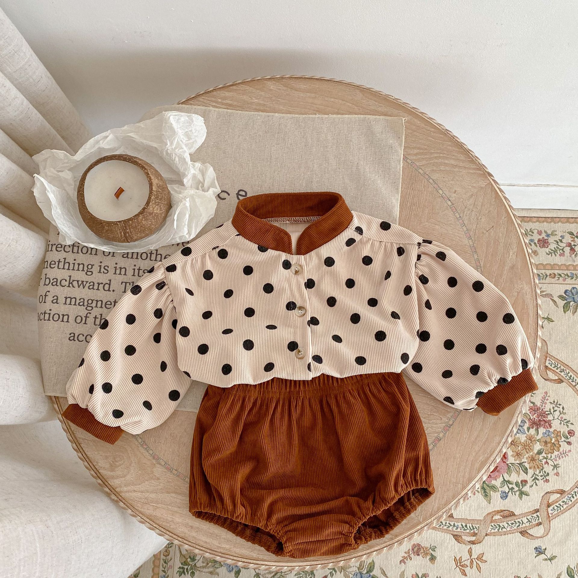 2024 Frühlingskleidung für Säuglinge, Kinder, Jungen und Mädchen mit langärmliger Strickjacke mit Tupfenmuster und kurzen Hosen_voghion.com