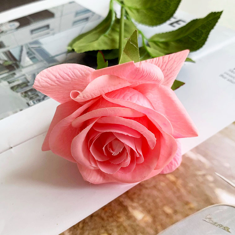 다크 핑크