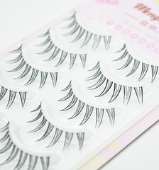 Plain eyes can stick to fairy hair! Natural air feeling one-piece A-type fairy hair KF19 false eyelashes ultra-fine transparent stalk