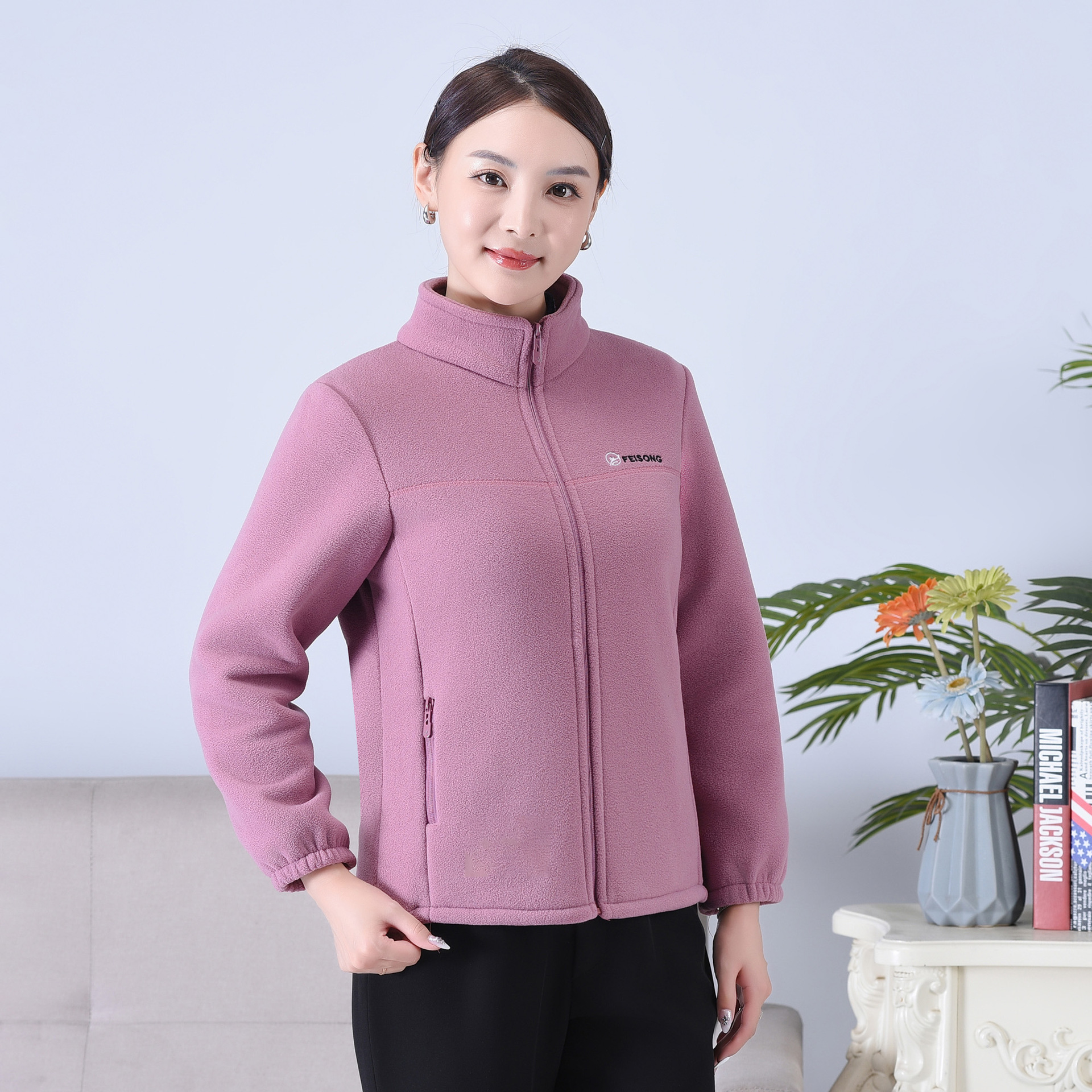 Autumn and Winter Women's Polar Fleece Jacket Sweatshirt Zipper Cardigan Stand Collar Loose Style Age-Reducing Fleece Top Mother's Wear