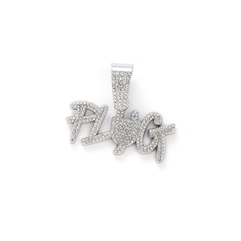Collier lettre en diamant avec design clouté pour femme_voghion.com