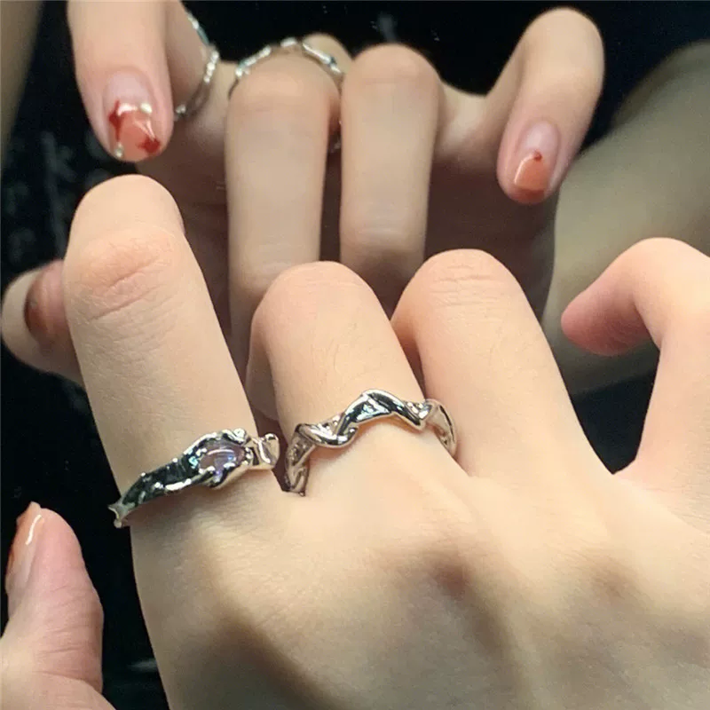 Adjustable Wavy Geometric Ring, Moonstone Accent, Unisex Light-Luxury Style (Adjustable)