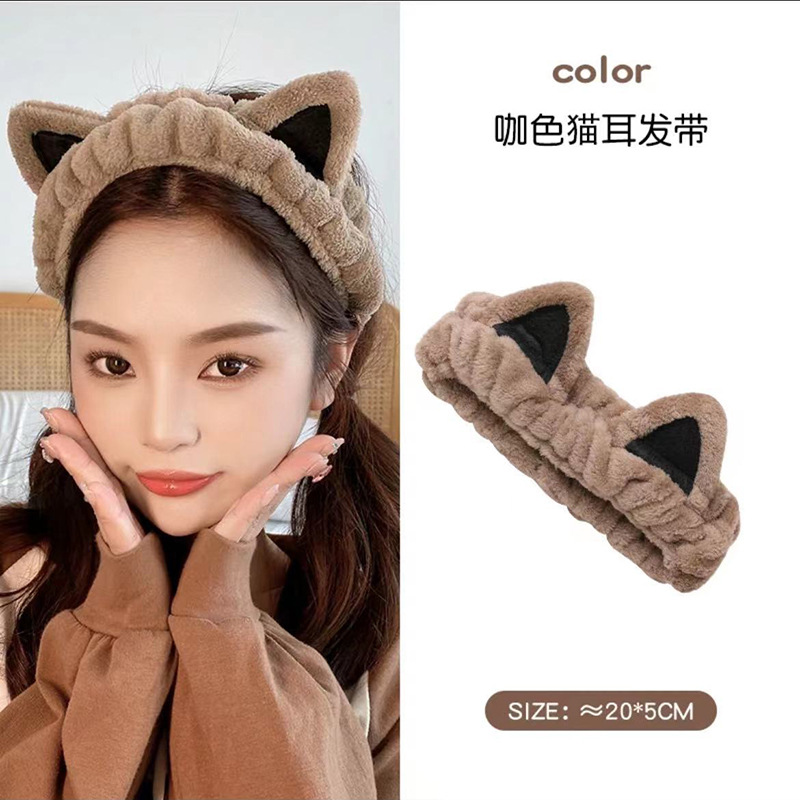 Three dimensional headband
