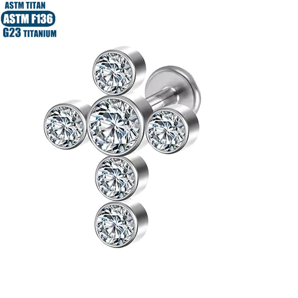 16G labret stud size and finish detail