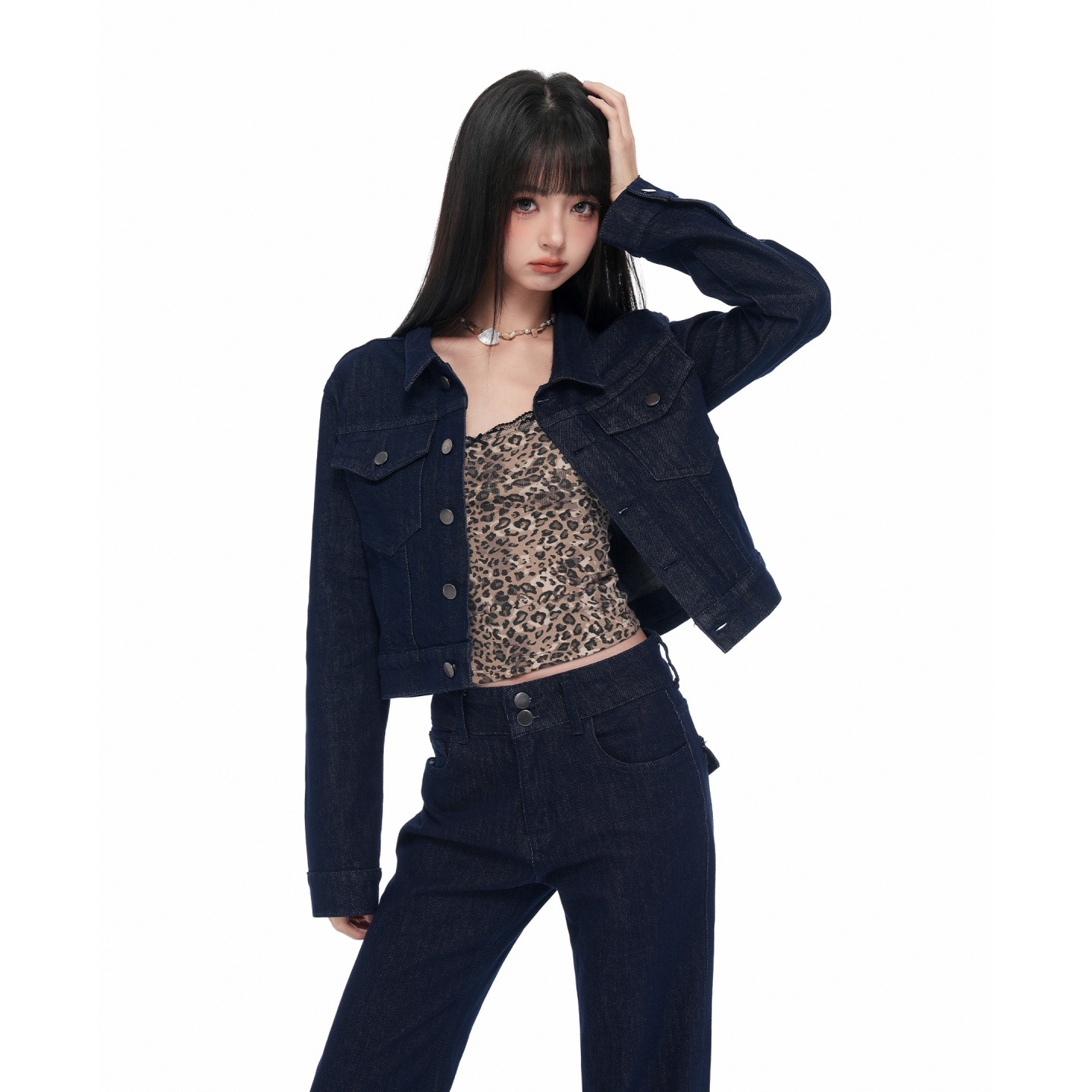 跨境原牛色修身翻领单排扣短款牛仔服女2026早秋新款纯色气质百搭