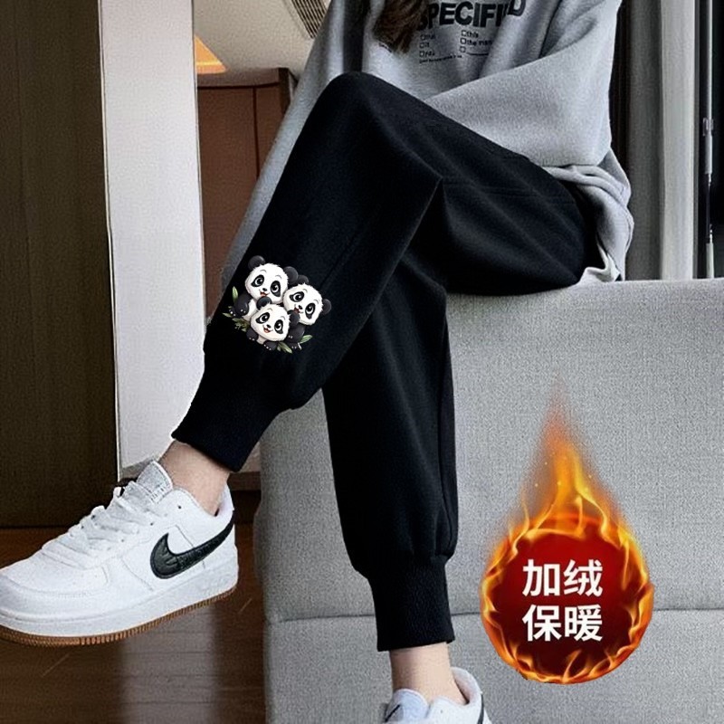 팬더 세 마리 나사식 블랙 팬츠와 벨벳