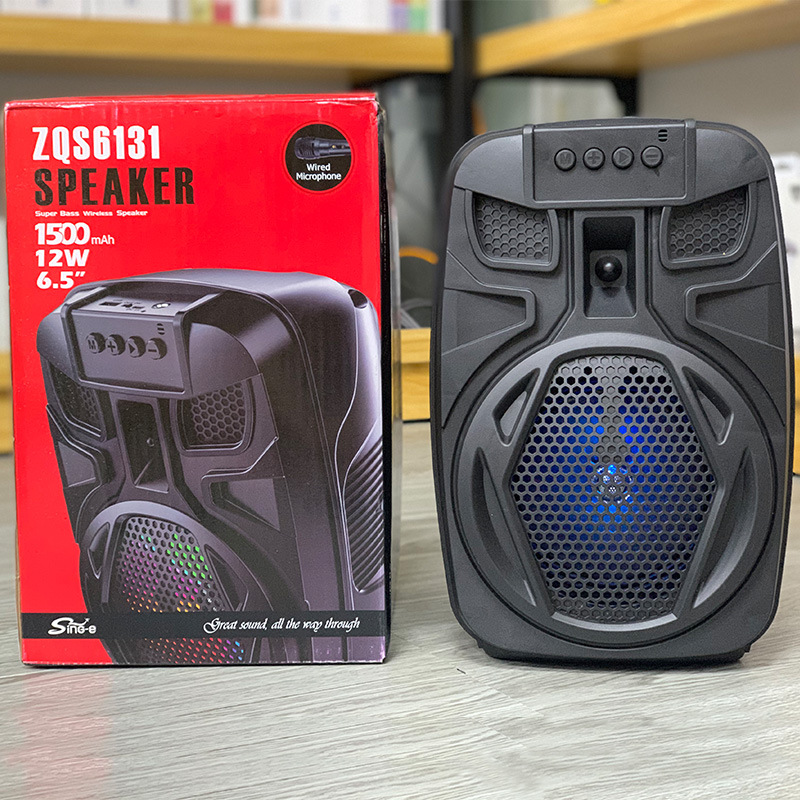 Nuevo ZQS6131 Bluetooth inalámbrico de audio de gran volumen portátil de color de luz portátil de 6,5 pulgadas altavoz de baile cuadrado