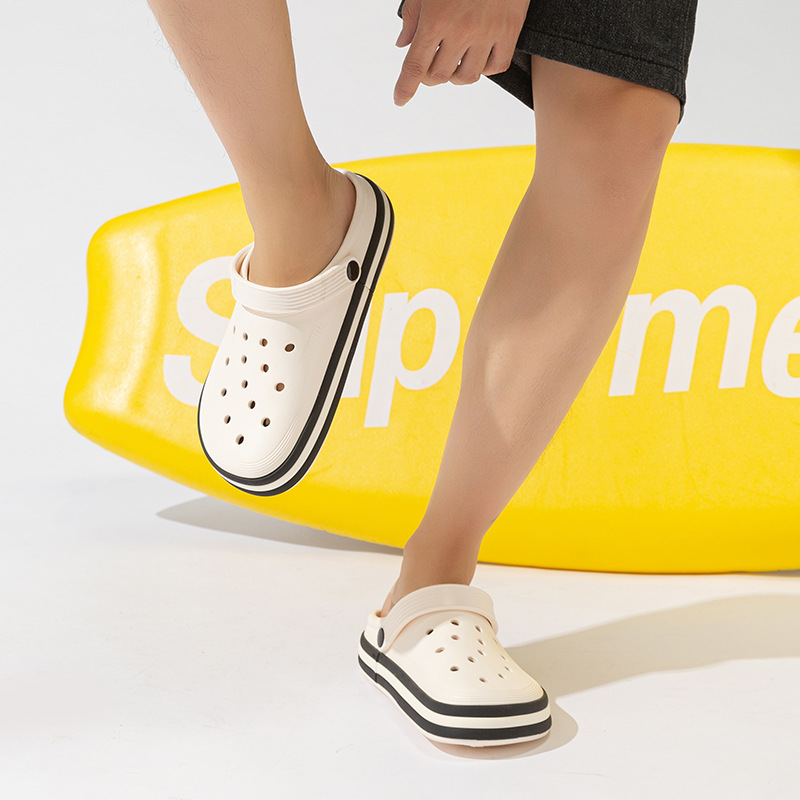 Sandalias para hombre 2025 verano nuevo estilo Baotou zapatos con agujeros de playa huecos transpirables zapatos al aire libre de gran tamaño sandalias de doble uso