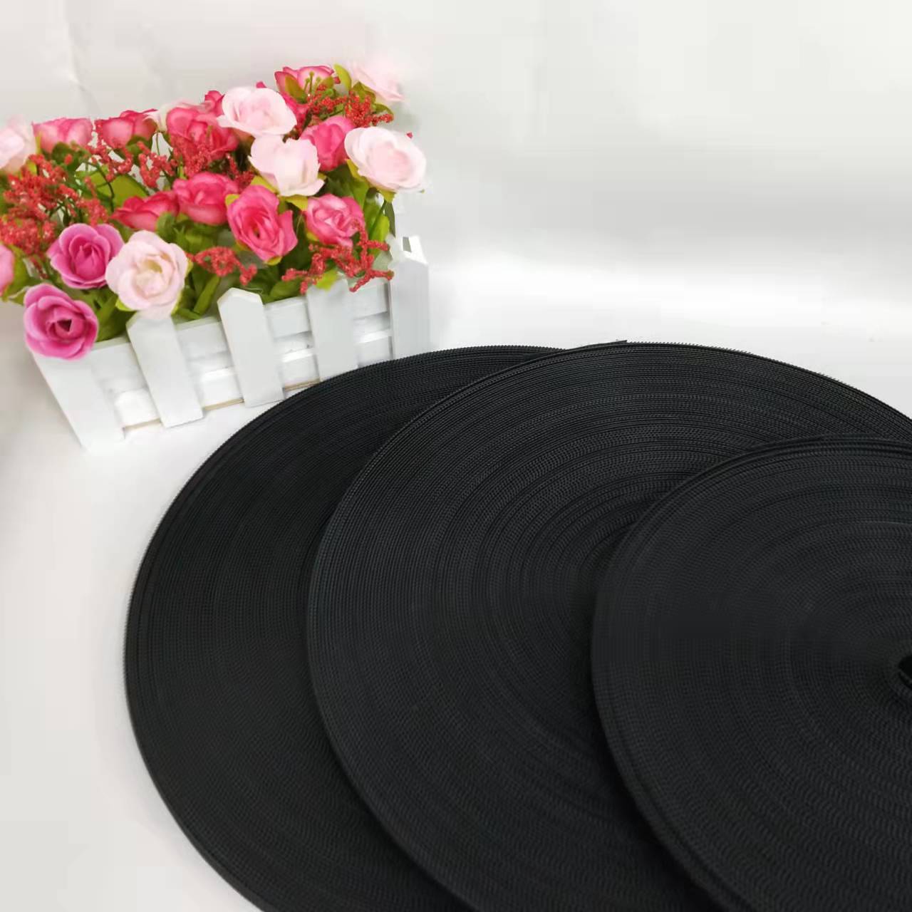 宏盛婴儿魔术贴 射出钩魔术贴 细腻起毛布黑白尼龙魔术贴现货供应