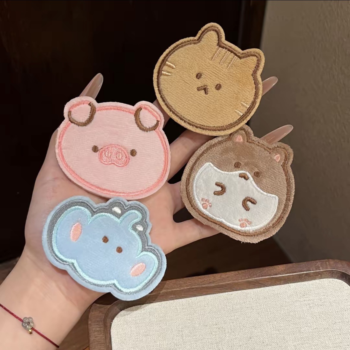 Cute Cartoon Animal Magic Stickers, Super Adorable Pig and Elephant Bangs Stickers, Seamless Hair Tidying Tool