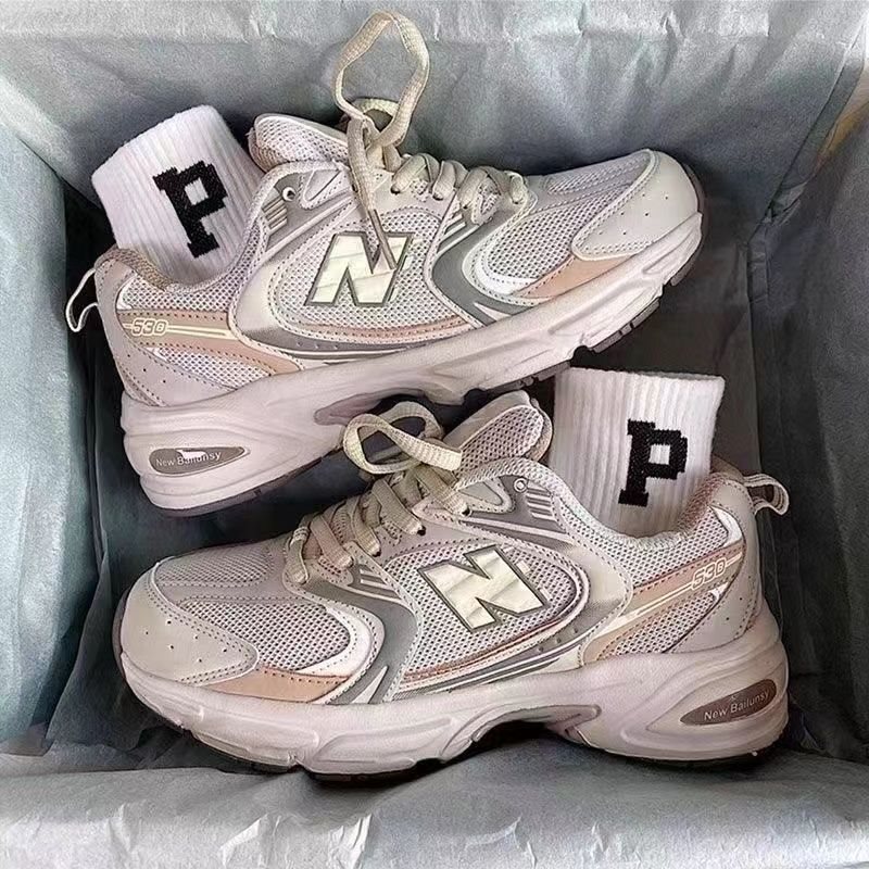 Popular women's dad shoes 2025 spring new versatile casual sneakers, super popular on Instagram, couple's running shoes Popular women's dad shoes 2025 spring new versatile casual sneakers, super popular on Instagram, couple's running shoes