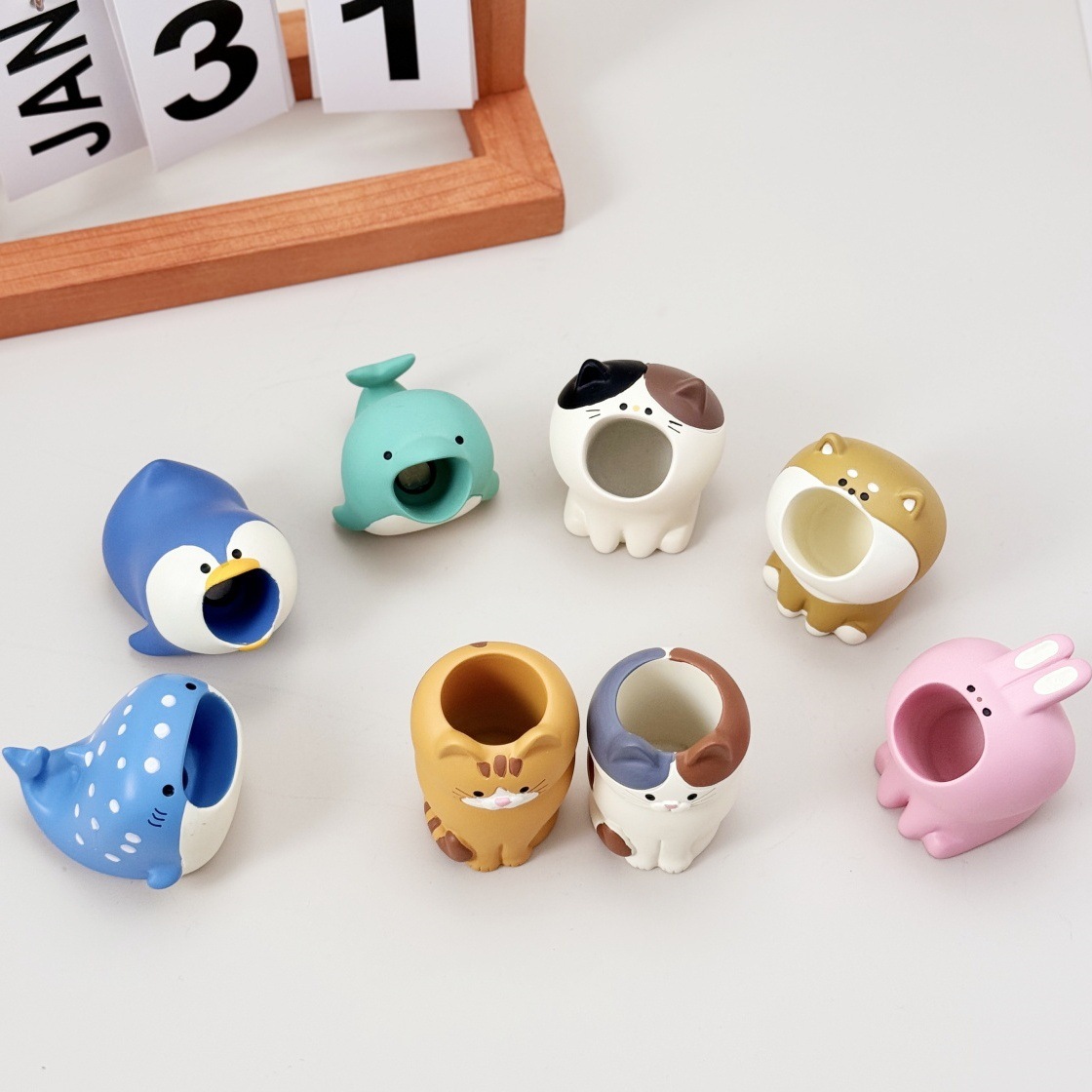 Zakka 일본식 귀여운 애완 동물 펜 홀더 네일 연마 헤드 저장 도구 창조적 인 선물 소녀 선물 수지 기술