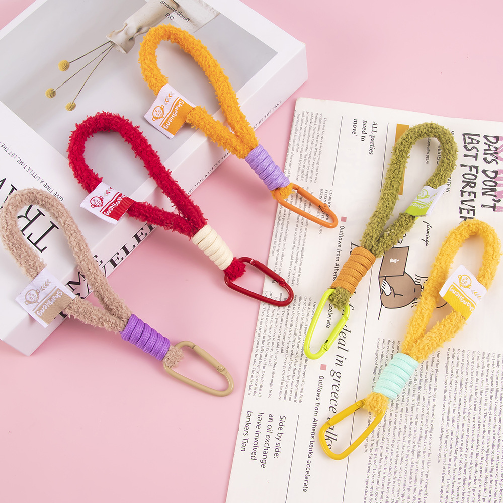 Mobile Phone Short Plush Carabiner Anti-Lost Mobile Phone Lanyard Keychain School Bag Backpack Anti-Falling Water Cup Pendant Pendant