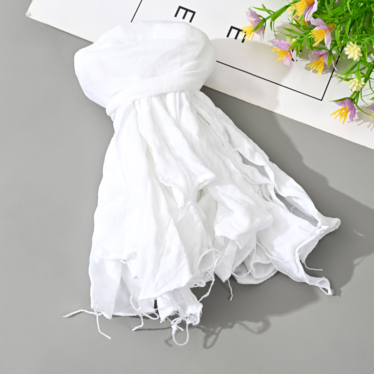 Плоский белый без узлов