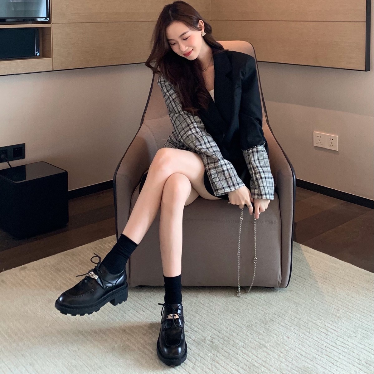 2025 primavera nuevo estilo británico mocasines con cerradura pequeña suela gruesa tacón grueso con cordones Oxford zapatos de cuero pequeños para mujer