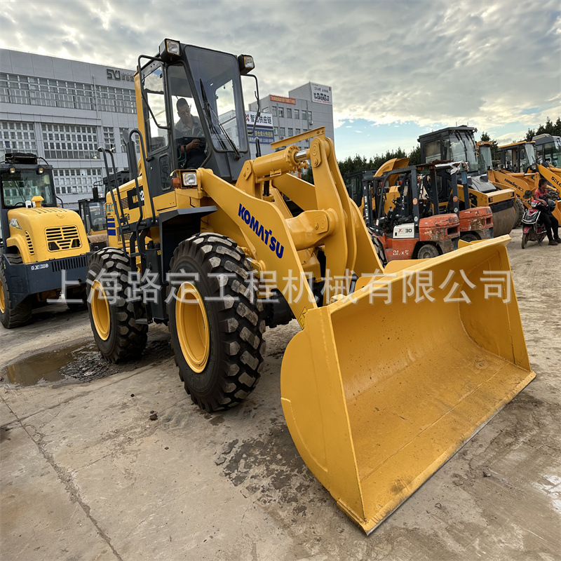 出口贸易 小松WA320装载机 工厂直销 价格优惠车况良好欢迎咨询