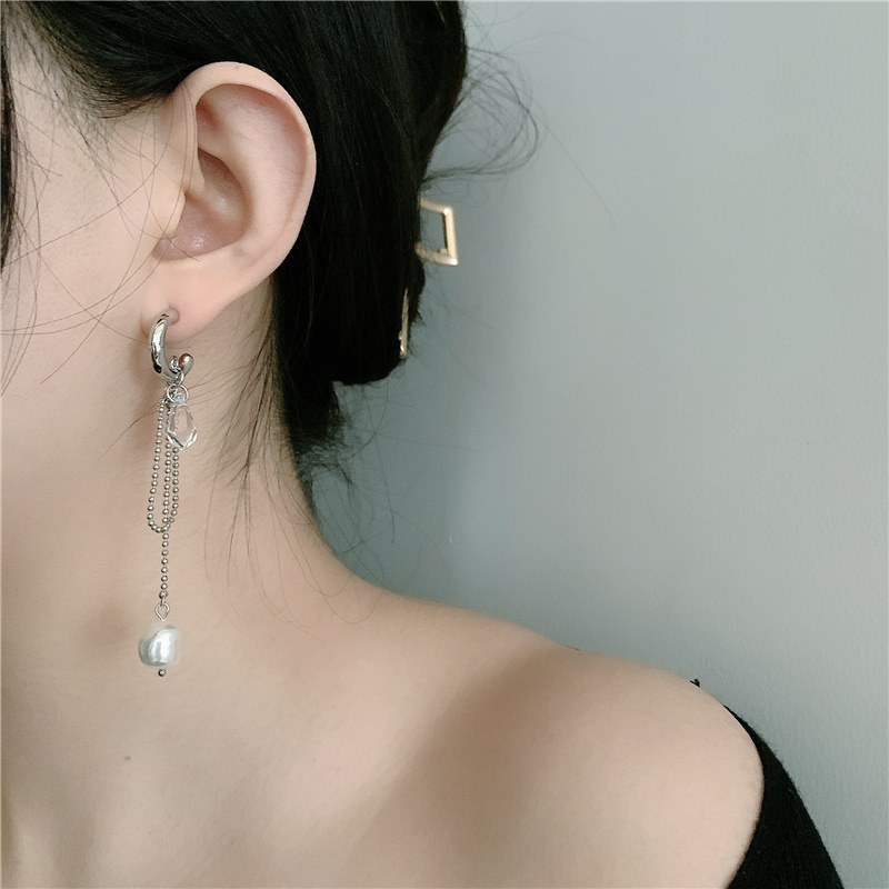 Fashion Chain Pearl Tassel Long Earrings display picture 4