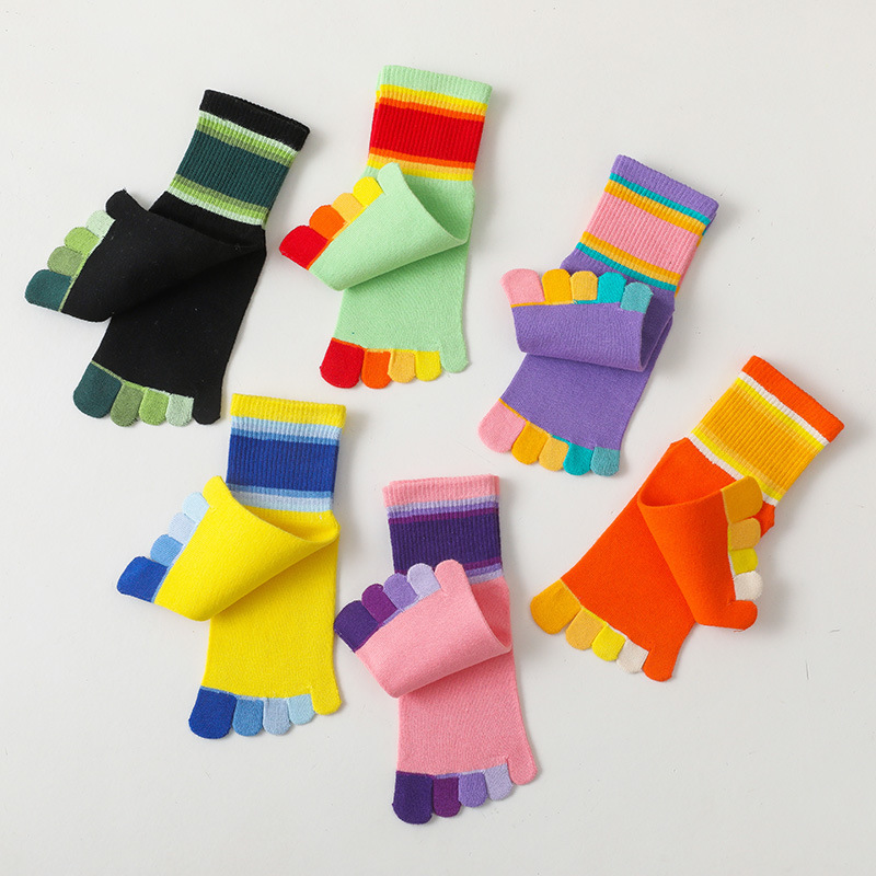 Rainbow Striped Children's Five-Toe Socks, Solid Color Cotton Quality, Trendy and Fashionable Split-Toe Socks