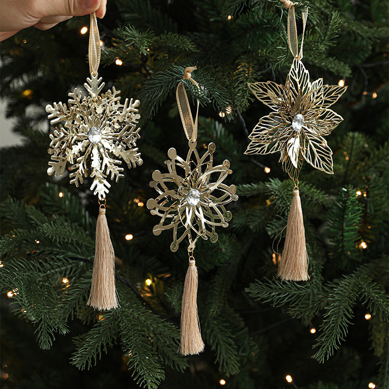 Cross-border golden iron snowflake pendant iron bright hollow…