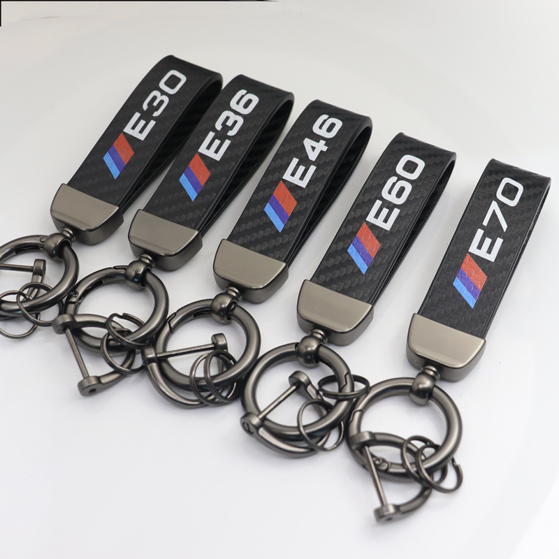 カーボンファイバーパターン金属車のキーホルダー用品印刷可能な log0 クリエイティブギフトキーチェーン車のキーホルダー卸売|undefined