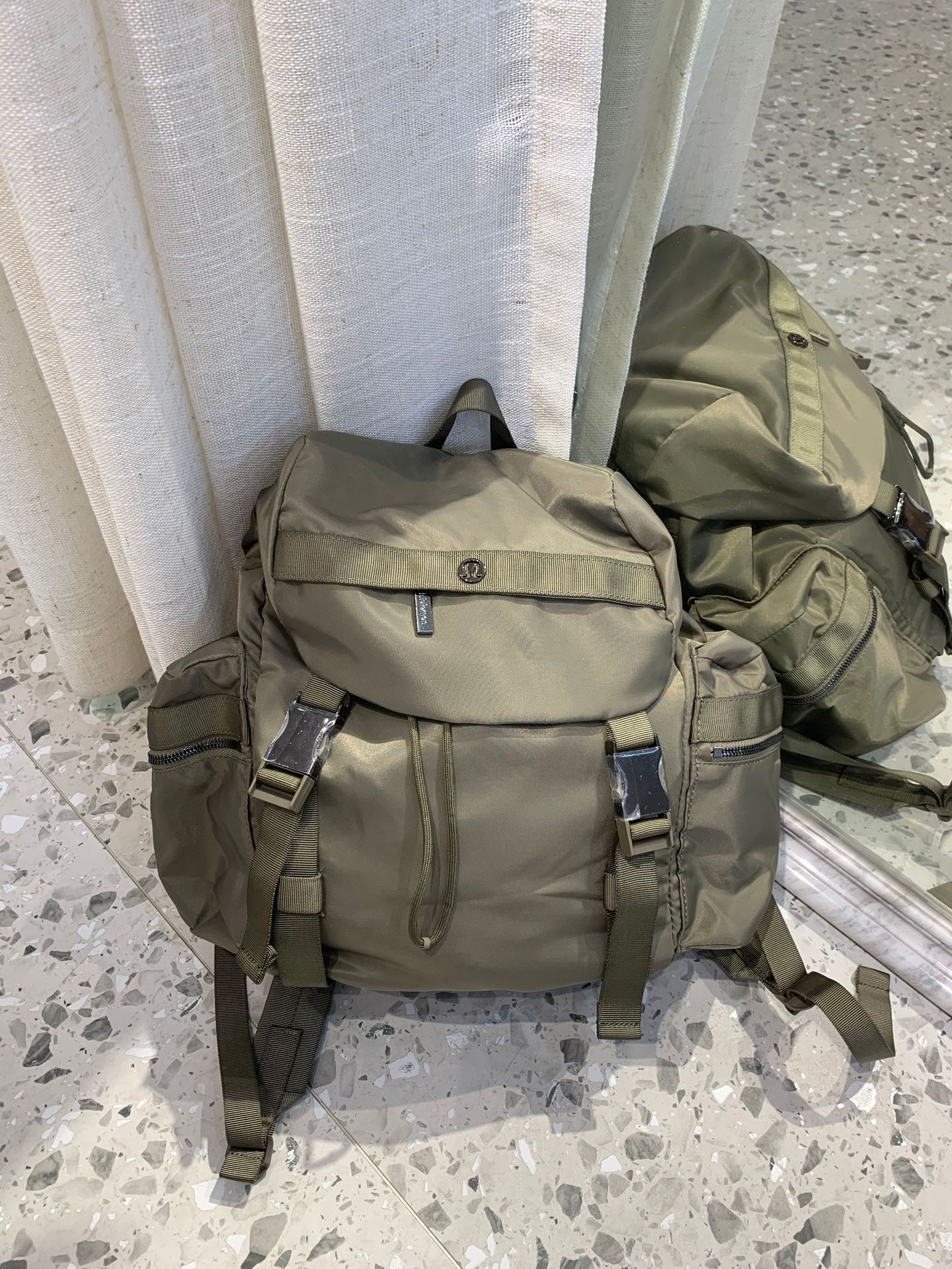 노마딕 그레이 14L