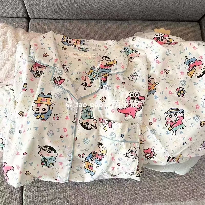 Al por mayor transfronterizo nubes de otoño pijamas de manga larga pantalones cardigans de dibujos animados con solapa linda ropa de hogar