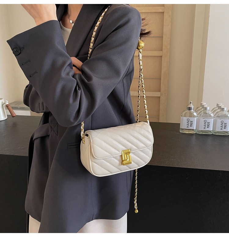 Borsa a tracolla donna elegante con catena strass di lusso_voghion.com