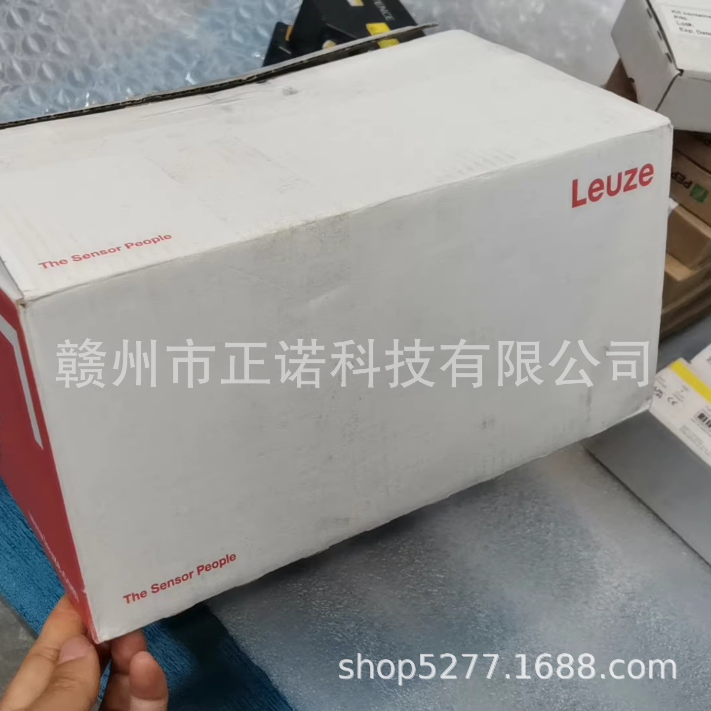 全新Leuze劳易测光学激光测距定位传感器AMS 304i 120 议价供应