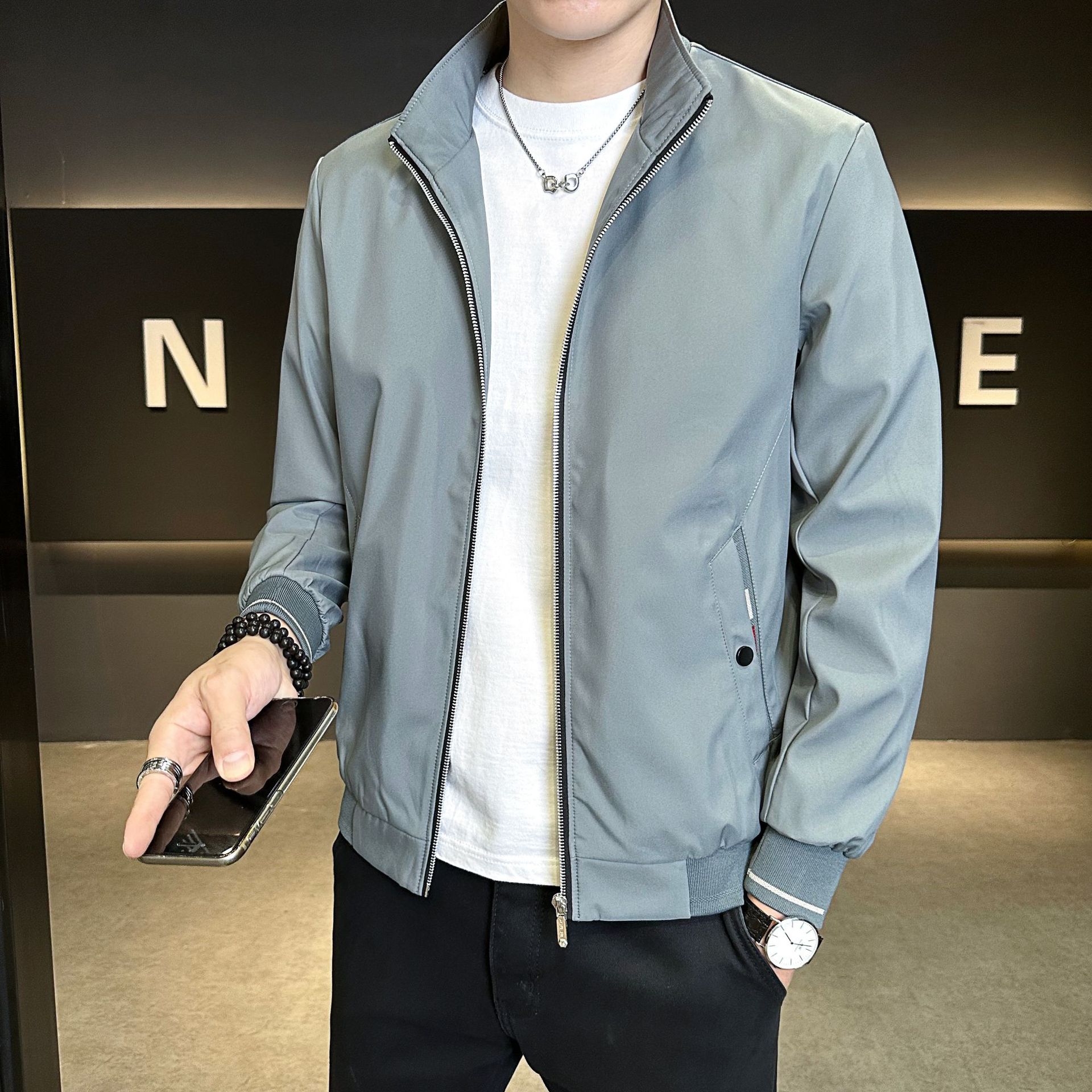 Men's demi-season jacket for leisure