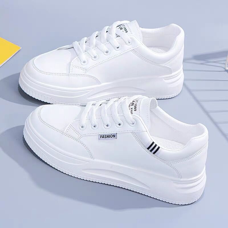 White Sneakers for Women 2026 Spring and Summer Sports Shoes Women's Sneakers New Versatile Running Shoes Soft Sole Lightweight Casual Shoes White Sneakers for Women 2026 Spring and Summer Sports Shoes Women's Sneakers New Versatile Running Shoes Soft Sole Lightweight Casual Shoes