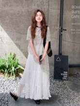 ���ս^������һ���ײ�Ҏ�t�����r������Ů�ɾo���@�ݰ���ȹ�ɼ���