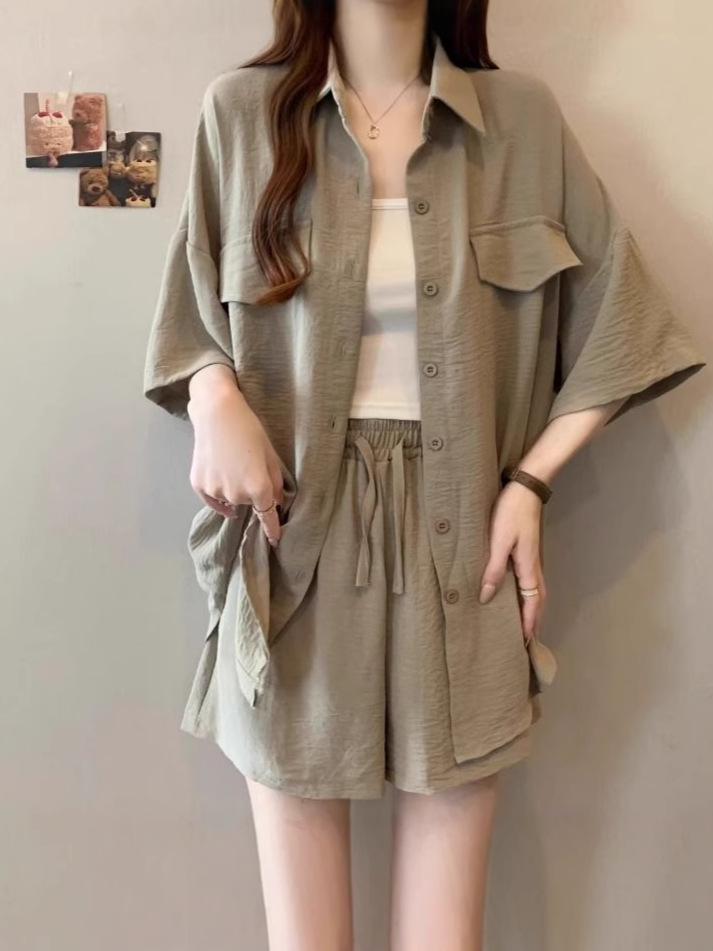 大码夏季时尚高级感胖mm显瘦衬衫两件套洋气休闲短裤套装女300斤