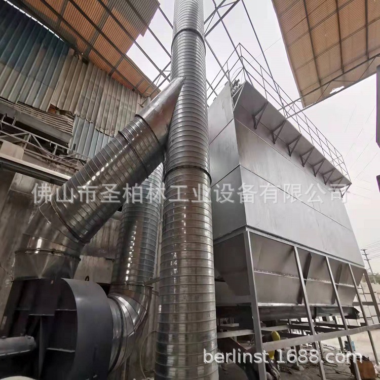 供应自动脉冲离线布袋集尘器75KW石膏板材行业集尘器   大型集尘