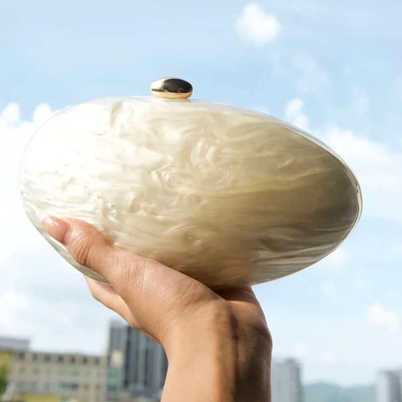 European and American Fashion Hot Style Charming Elegant Novelty Shell Clutch Bag Pure Color Acrylic Elegant Evening Bag