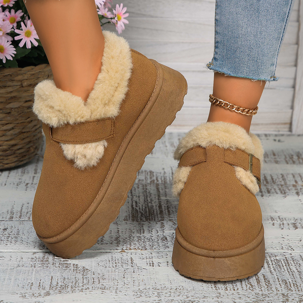 Muffin thick sole woolen shoes winter new wear round head warm and fluffy fashion casual cotton shoes_viptrois.com