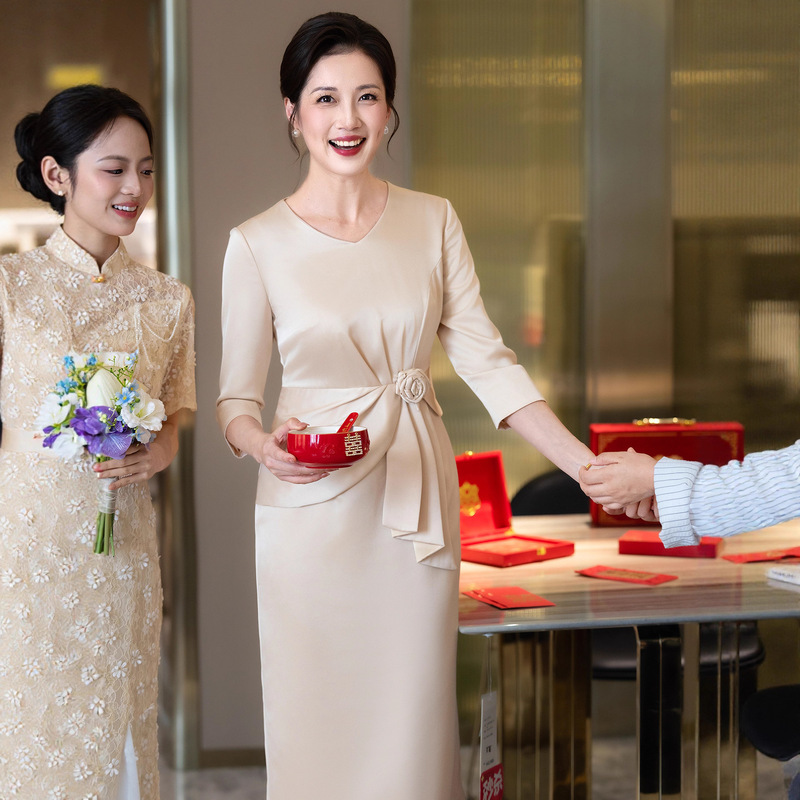 New High-End Wedding Mother-In-Law Dress, Wedding Dress, Mother-In-Law Dress, Wedding Banquet Dress, Improved Cheongsam Dress