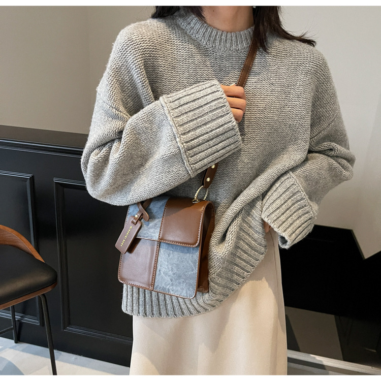 This year, there is a trend of fashionable, versatile, casual and stylish hand-held small square bags for women undefined