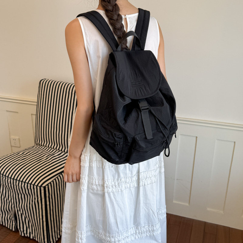 Estudiantes de gran capacidad nueva mochila de verano mochila de estilo femenino simple estilo casual 2026 mochila de cuerda