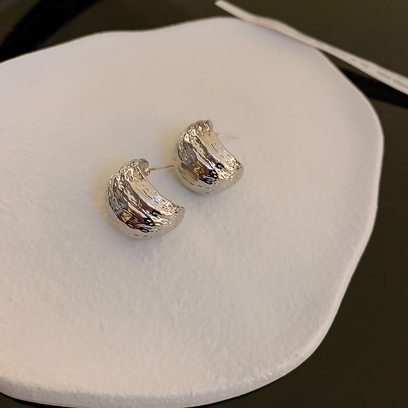 Aguja de plata diamantes geométricos aretes de perlas redondos ligeros de lujo de alta calidad pernos de orejas de estilo francés temperamento femenino orejas de nicho mayorista image 18