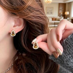 �����ʯ���J��ᔕr�аٴ�߼��ж���Ů���s����s925�yᘶ��
